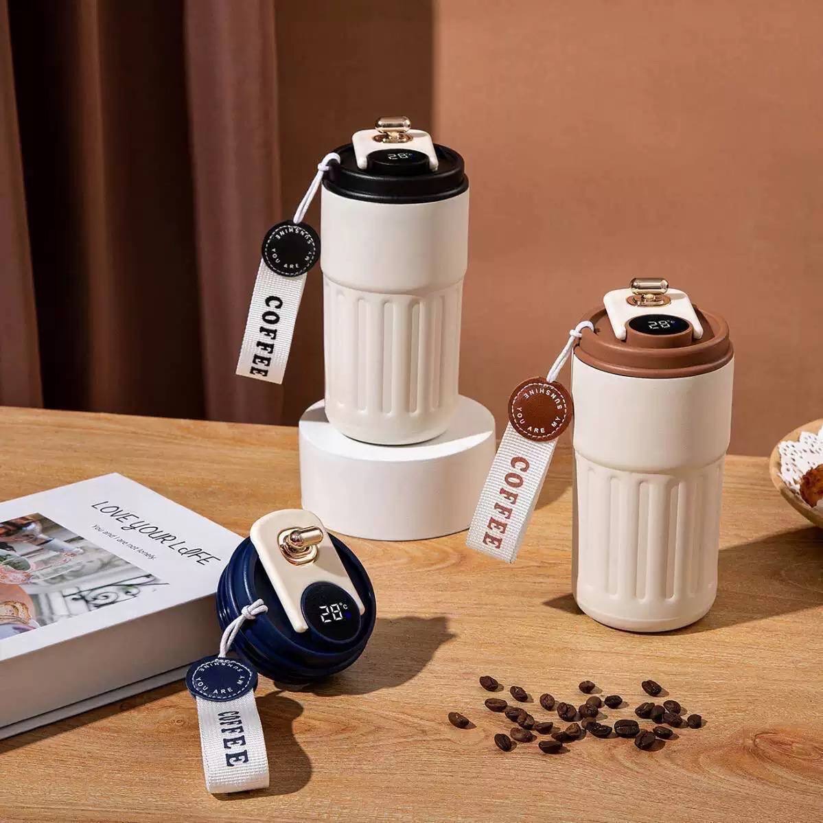 تراول ماگ طرح COFFEEبا حسگر هوشمند دما